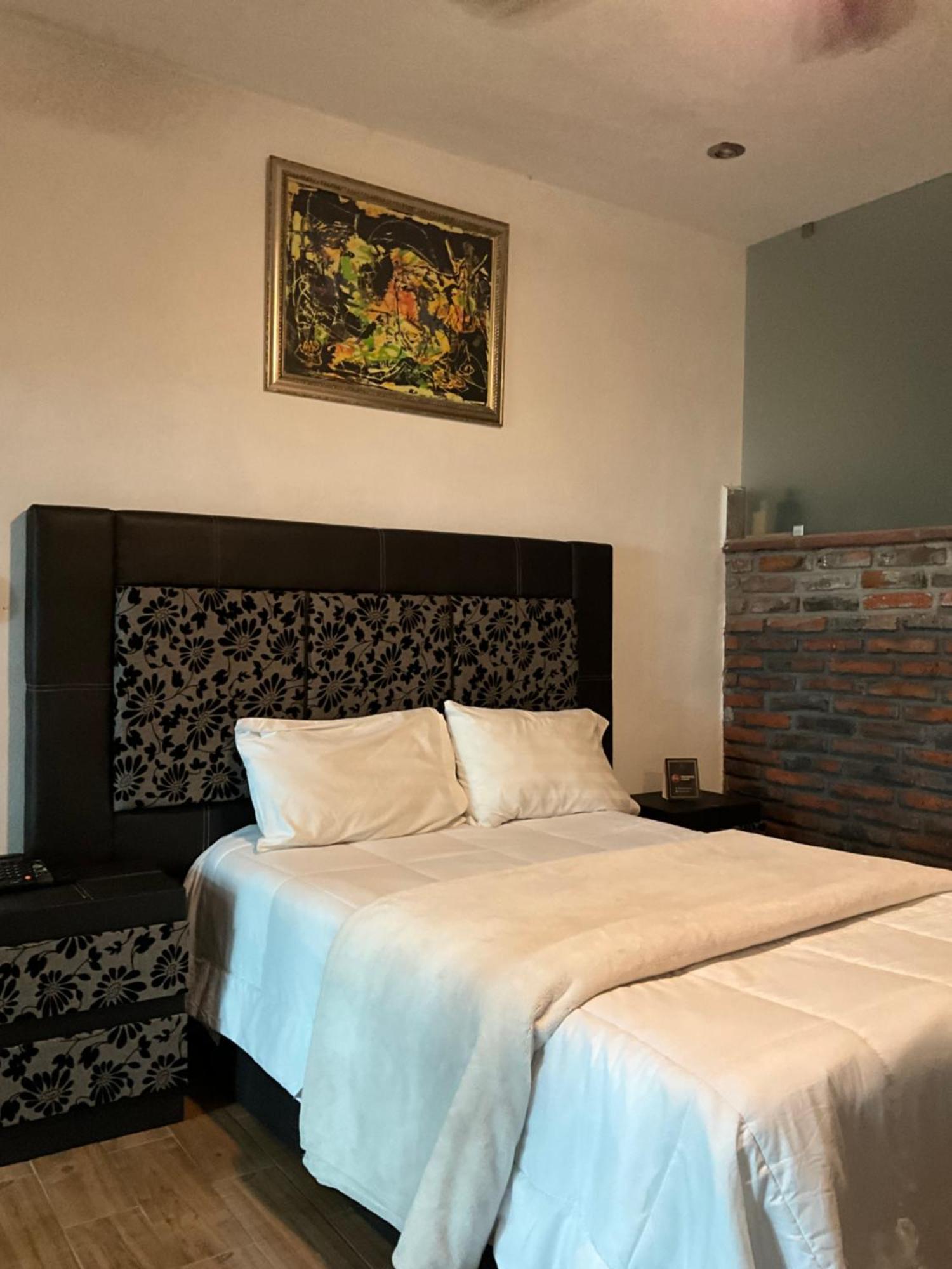Hotel Casa Carmona 33 Querétaro Zewnętrze zdjęcie