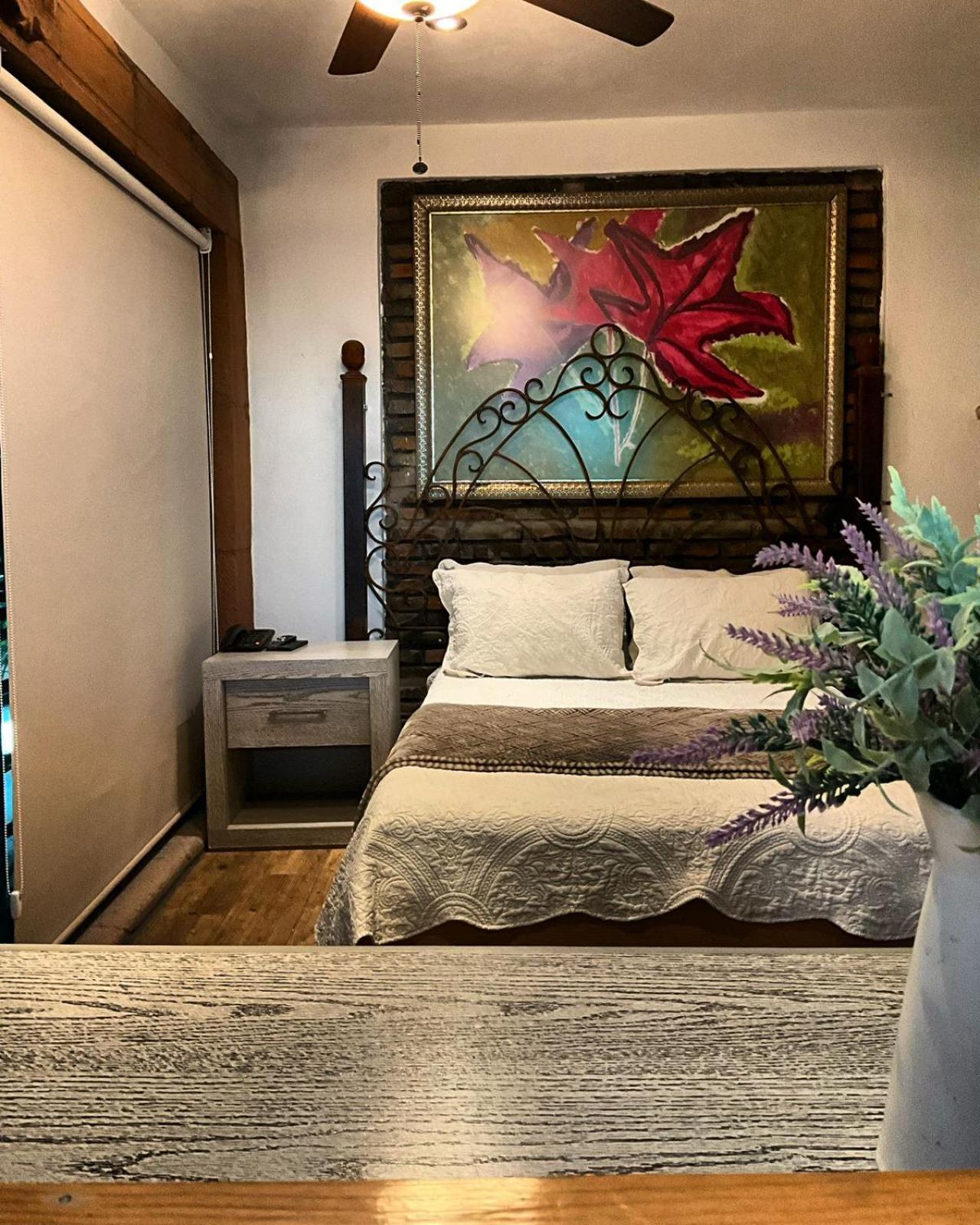 Hotel Casa Carmona 33 Querétaro Zewnętrze zdjęcie